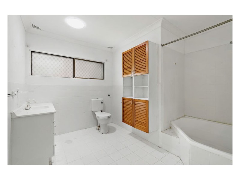 2 Kenyon Crescent, Doonside NSW 2767