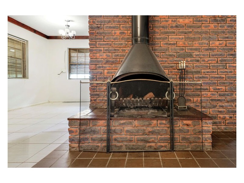 2 Kenyon Crescent, Doonside NSW 2767