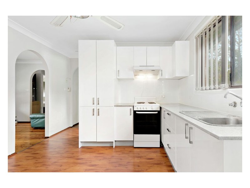 19 Barnfield Place, Dean Park NSW 2761