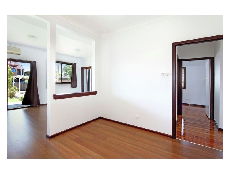 13 Monash Road, Blacktown NSW 2148