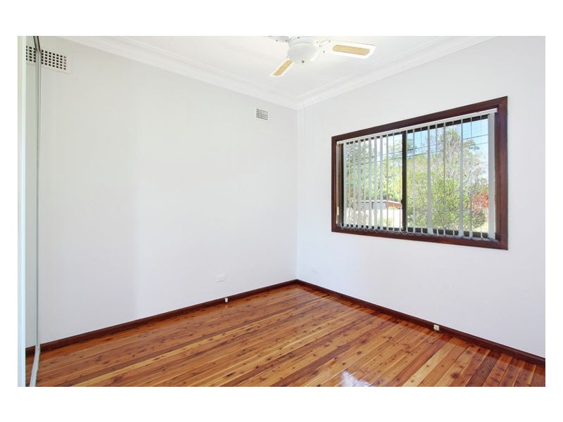 13 Monash Road, Blacktown NSW 2148