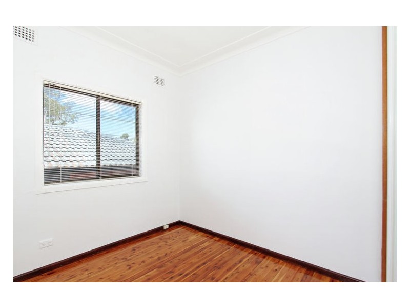 13 Monash Road, Blacktown NSW 2148