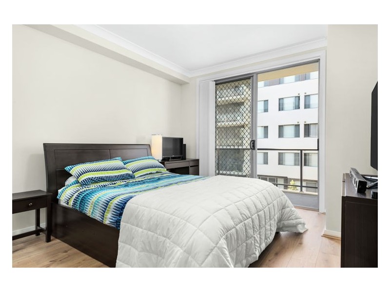 206/8D Myrtle Street, Prospect NSW 2148