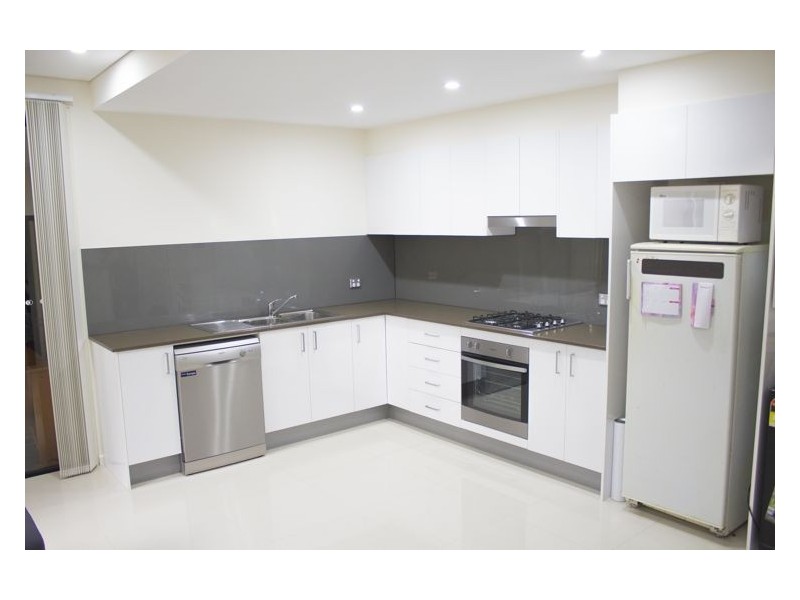 21/232 Targo Road, Toongabbie NSW 2146