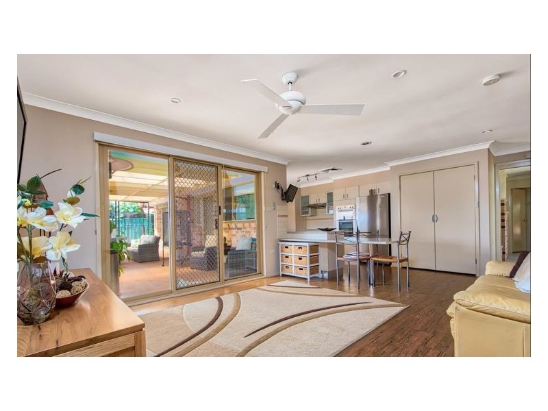 9 Denton Grove, Quakers Hill NSW 2763