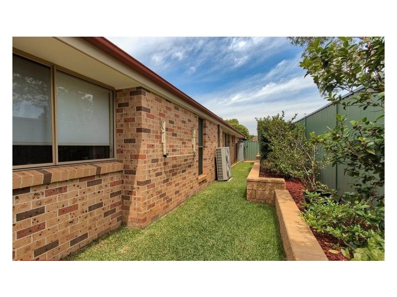9 Denton Grove, Quakers Hill NSW 2763