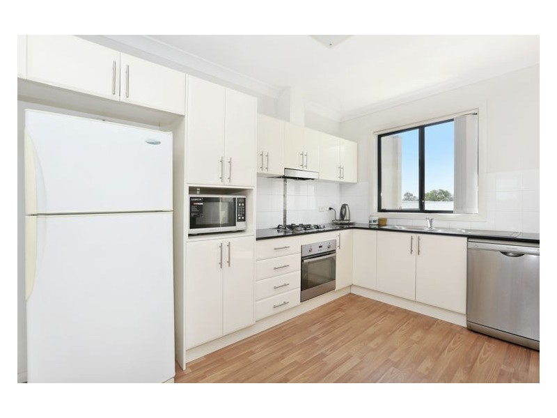 32/282 High Street, Penrith NSW 2750