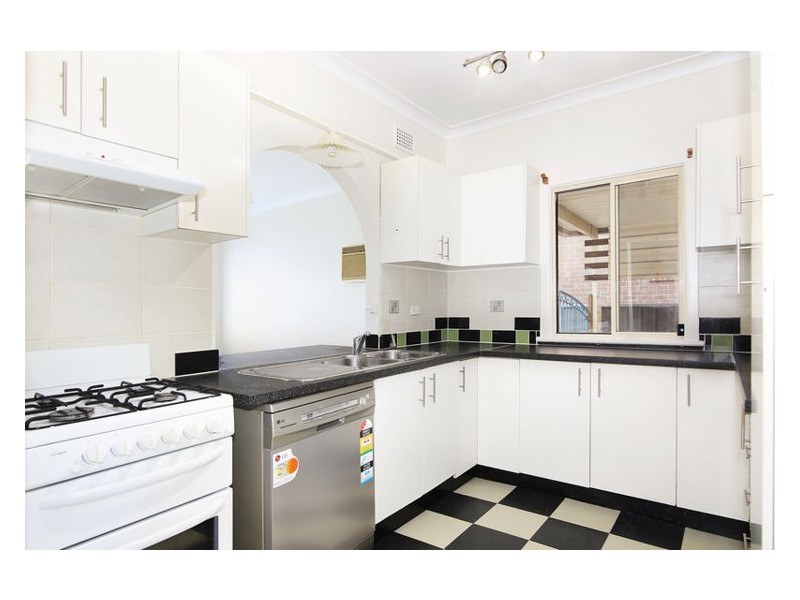 35 Julie Street, Blacktown NSW 2148