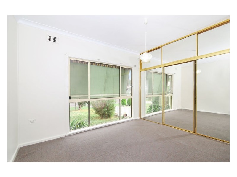 35 Julie Street, Blacktown NSW 2148