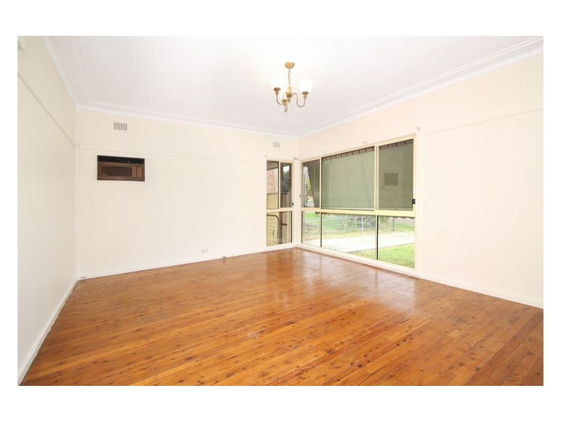 35 Julie Street, Blacktown NSW 2148