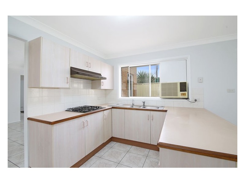 4 Olympus Drive, St Clair NSW 2759