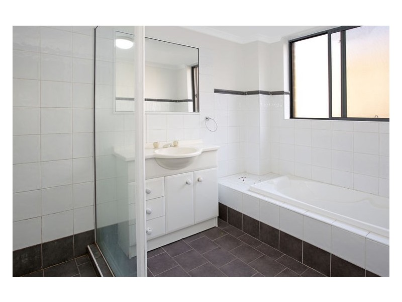 21/5-9 Fourth Avenue, Blacktown NSW 2148