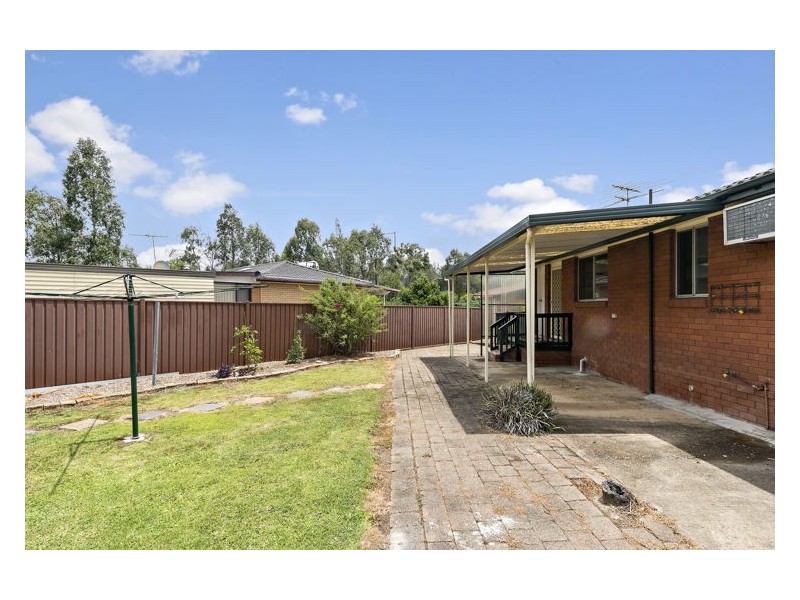 29 Elwood Crescent, Quakers Hill NSW 2763