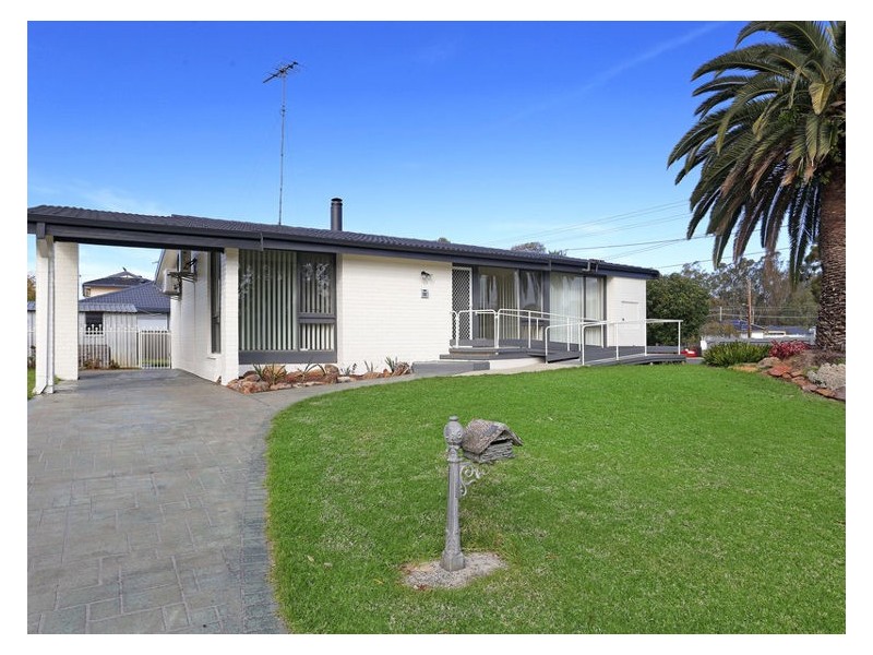 18 Loxwood Avenue, Cambridge Park NSW 2747
