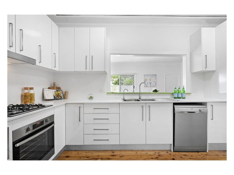 38 Scott Street, Toongabbie NSW 2146