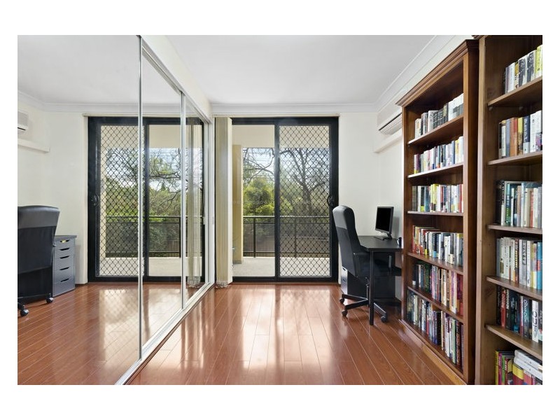 2/9 Griffiths Street, Blacktown NSW 2148