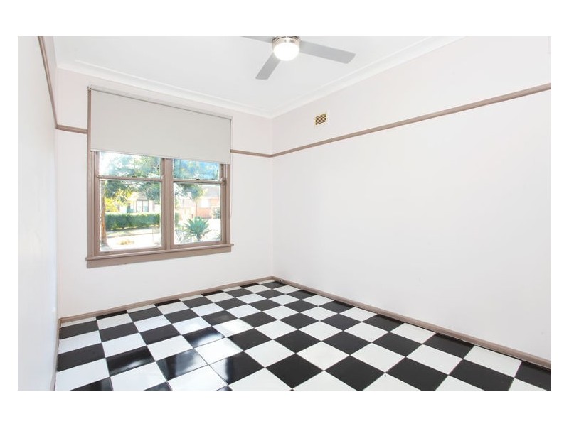 18 Hayes Avenue, Seven Hills NSW 2147