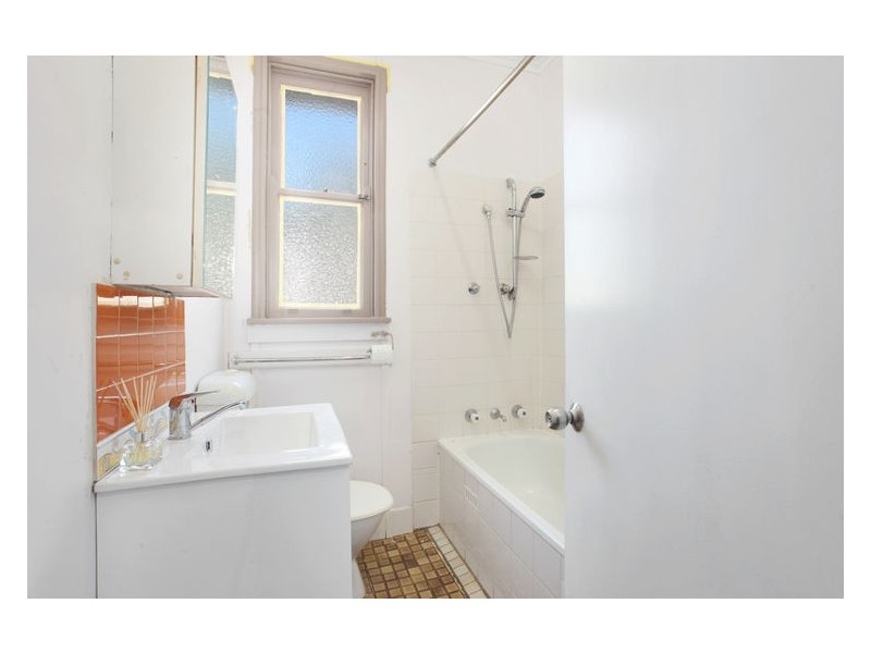 18 Hayes Avenue, Seven Hills NSW 2147