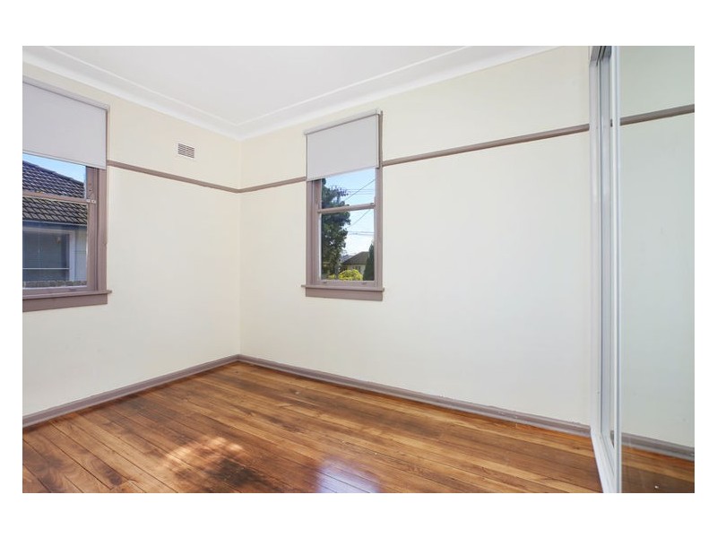 18 Hayes Avenue, Seven Hills NSW 2147