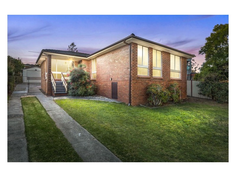 16 Upwey Street, Prospect NSW 2148