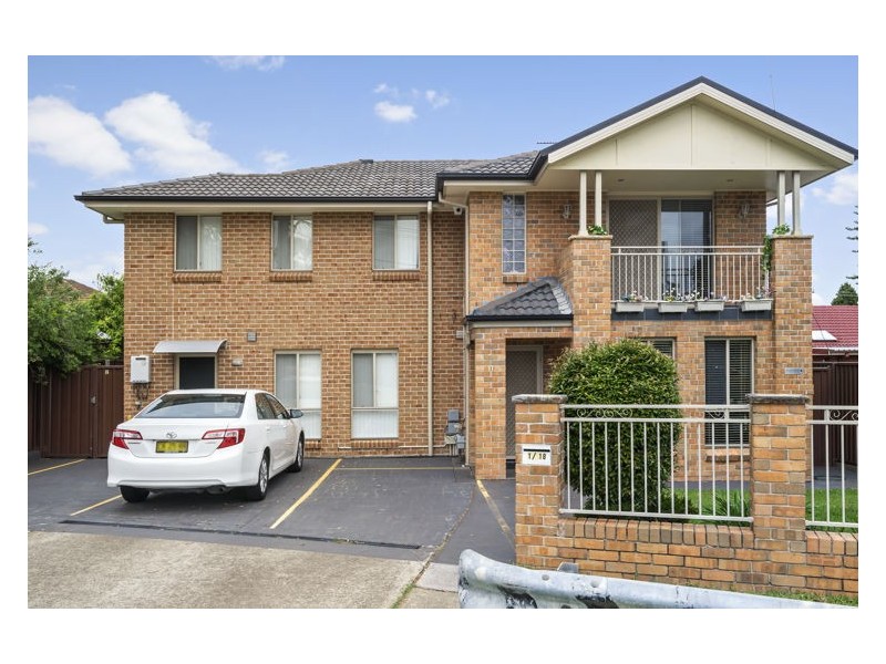 2/18 Sydney Street, Blacktown NSW 2148