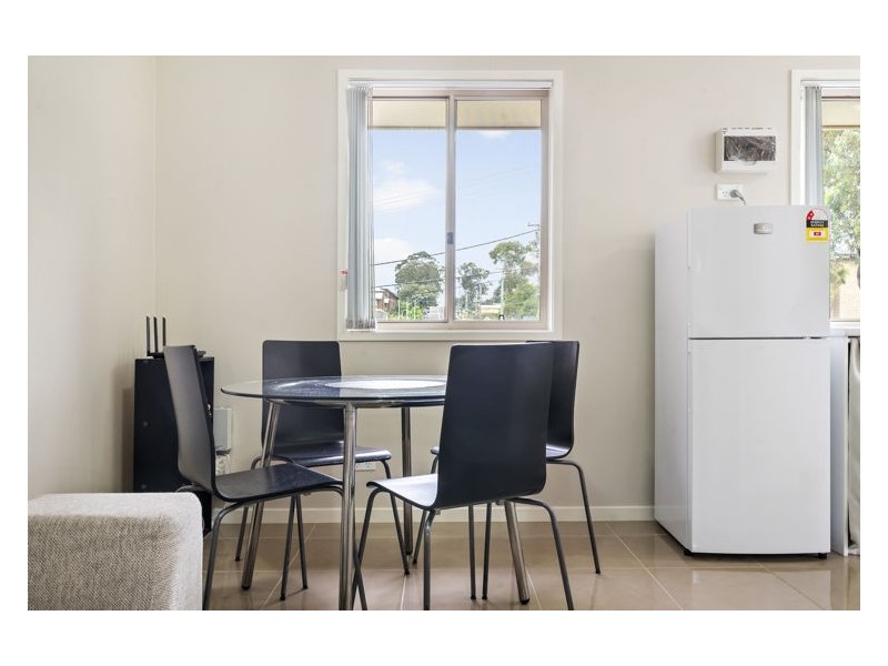 2/18 Sydney Street, Blacktown NSW 2148