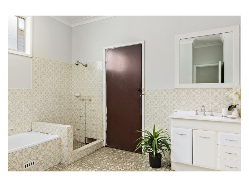 4 Iona Street, Blacktown NSW 2148