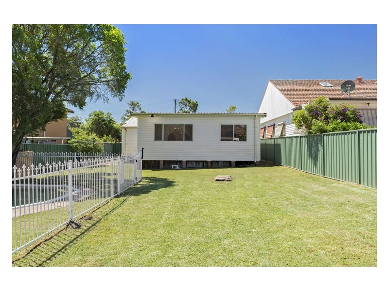 4 Iona Street, Blacktown NSW 2148