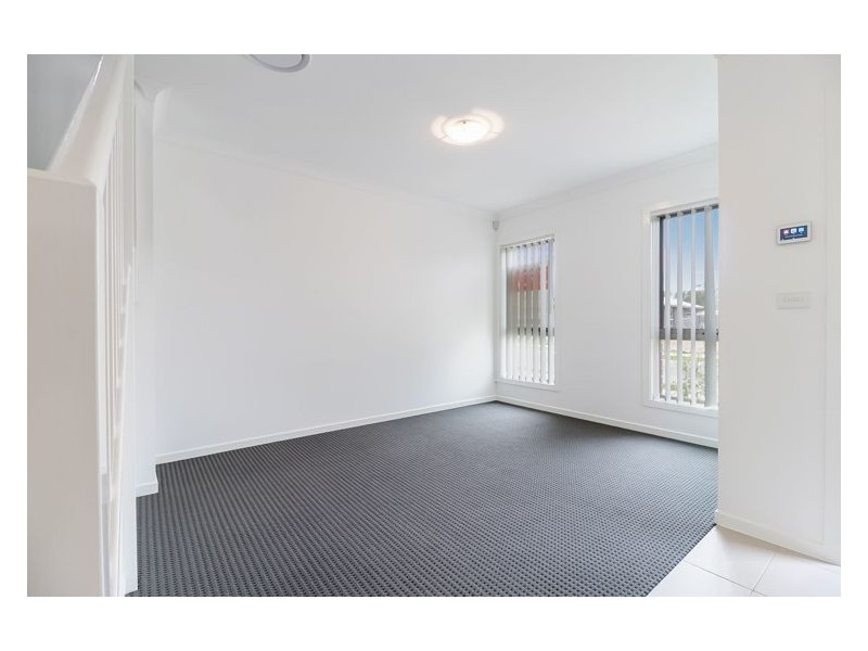 40 Epaulet Circuit, Jordan Springs NSW 2747