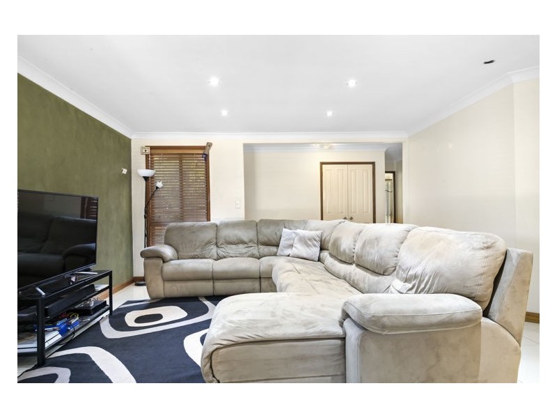 10 Dellit Place, Doonside NSW 2767