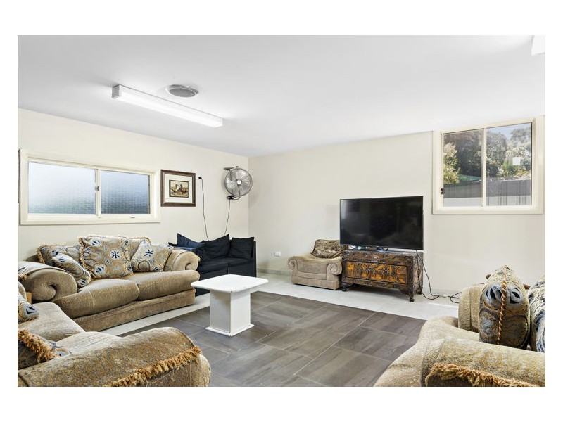 24 Thomas Kelly Crescent, Lalor Park NSW 2147