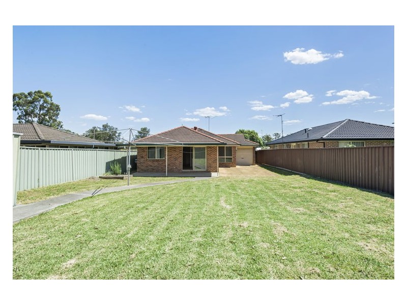 9 Ophelia Place, Oakhurst NSW 2761