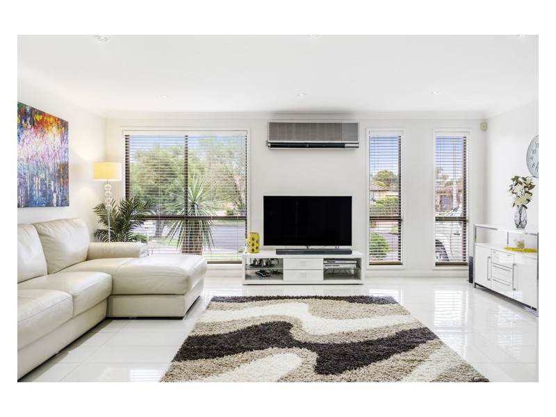 8 Taro Place, Quakers Hill NSW 2763