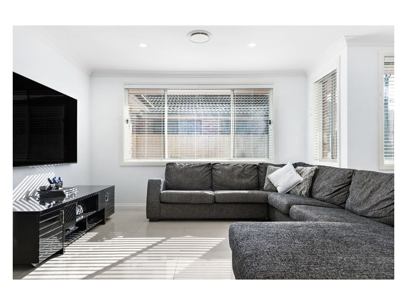 7 Flemming Grove, Doonside NSW 2767