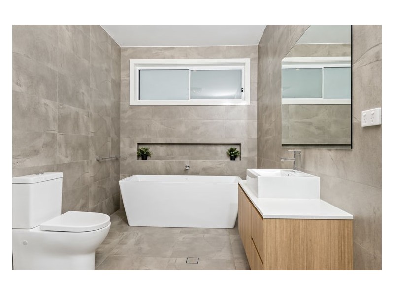 18A Edgeware Road, Prospect NSW 2148