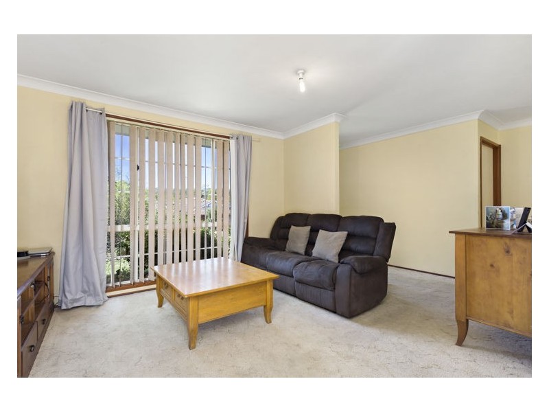 8 Sittella Place, Glenmore Park NSW 2745