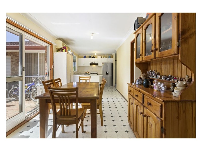 8 Sittella Place, Glenmore Park NSW 2745