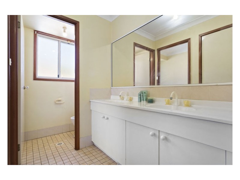 8 Sittella Place, Glenmore Park NSW 2745