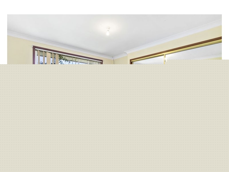 8 Sittella Place, Glenmore Park NSW 2745