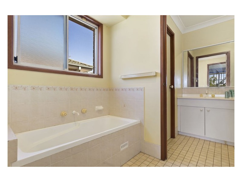 8 Sittella Place, Glenmore Park NSW 2745