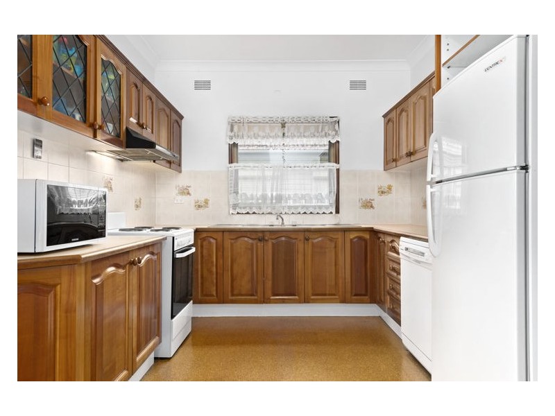 9 Julie Street, Blacktown NSW 2148