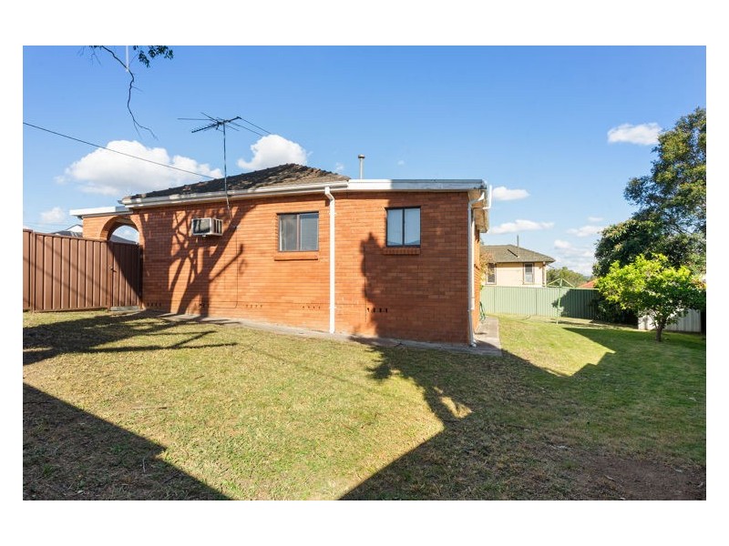 30 Dawn Drive, Seven Hills NSW 2147