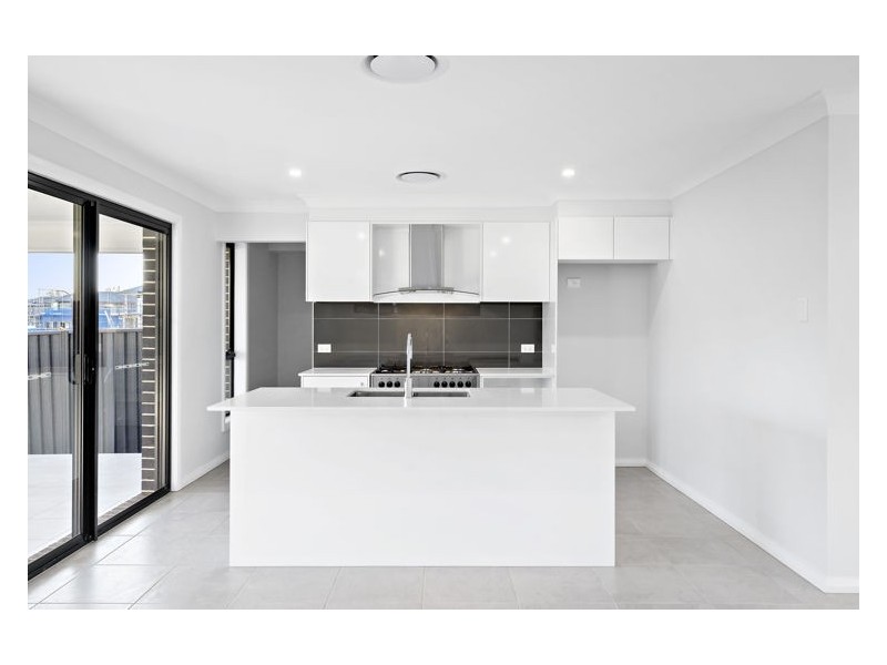 41 Romagnola Street, Box Hill NSW 2765