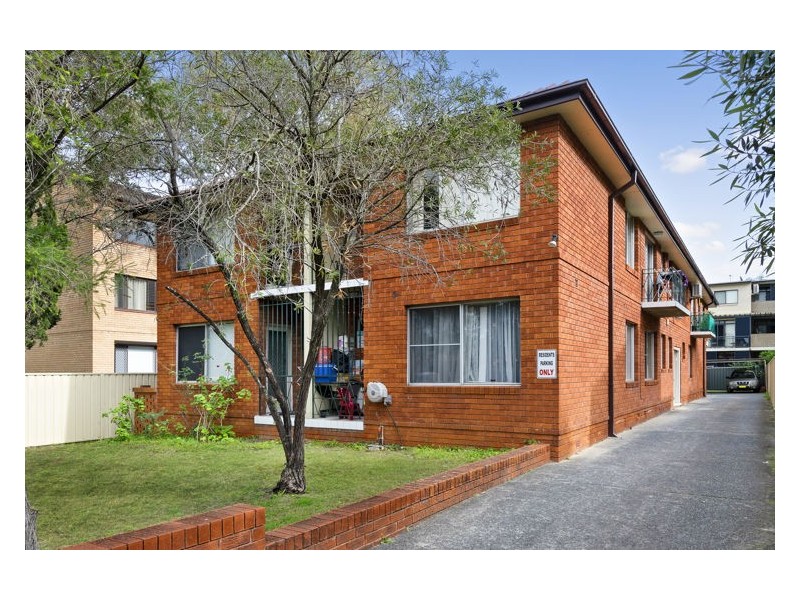 1/34 Treves Street, Merrylands NSW 2160