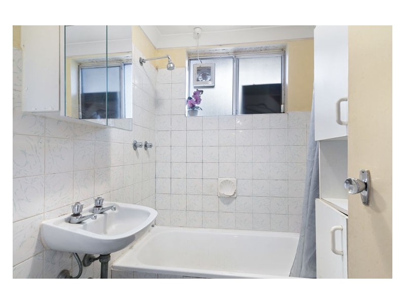 1/34 Treves Street, Merrylands NSW 2160