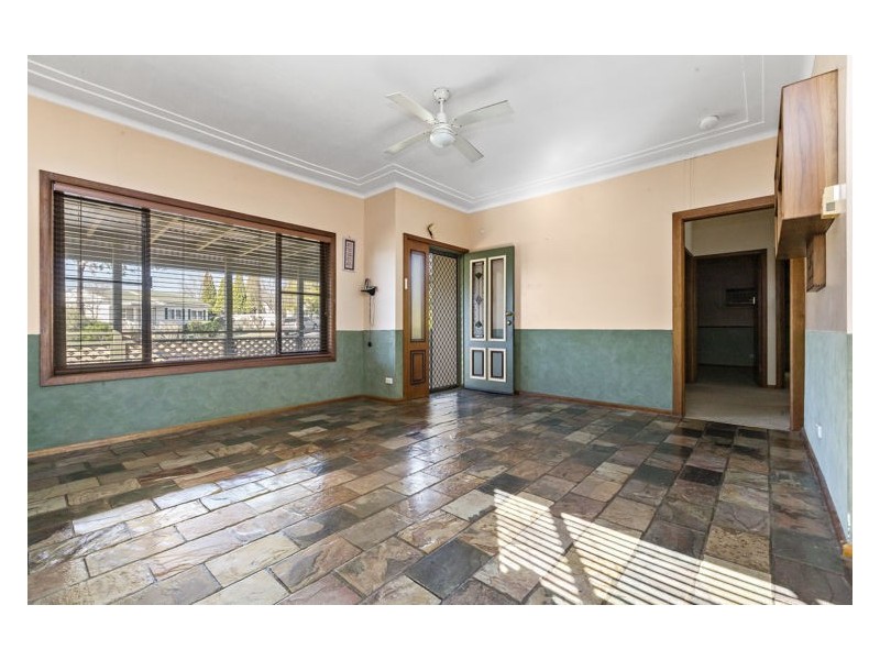 6 Sewell Avenue, Seven Hills NSW 2147