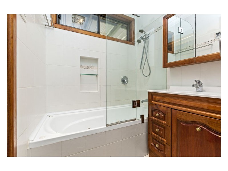 6 Sewell Avenue, Seven Hills NSW 2147