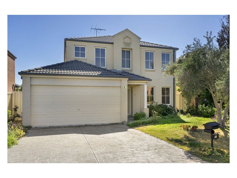 11 Leafy Grove, Plumpton NSW 2761