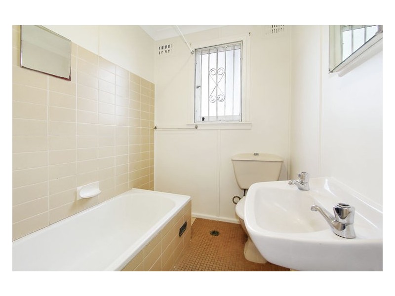 39 Manila Road, Lethbridge Park NSW 2770