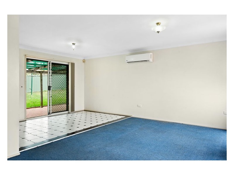 43 Hampton Crescent, Prospect NSW 2148